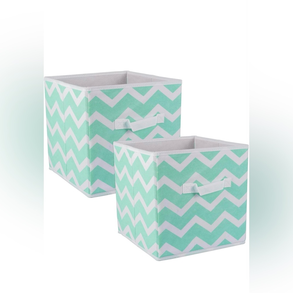 6 Storage Bins (2 Chevron Mint and White & 4 Carolina Baby Blue)